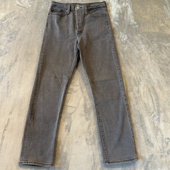 Levi’s Wedgie Straight Leg Gray Denim Jeans Wmn’s Sz 28 - Picture 1 of 10
